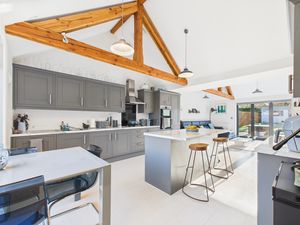 Kitchen- click for photo gallery